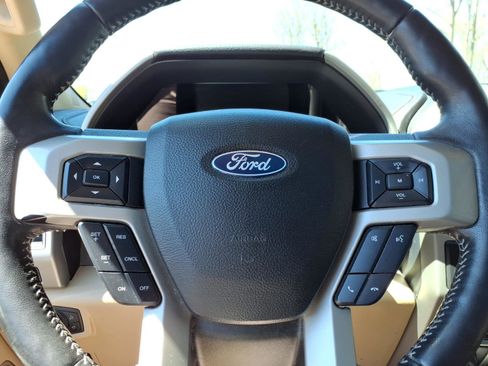 Used 2020 Ford F350 Lariat w/ Lariat Ultimate Package AWD/4WD image 27