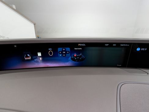 Used 2024 Lincoln Nautilus Reserve w/ Equipment Group 202A AWD/4WD image 23