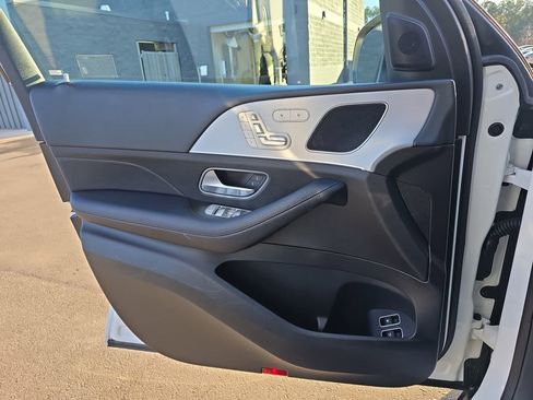 Used 2024 Mercedes-Benz GLE 450e GLE 450e image 32