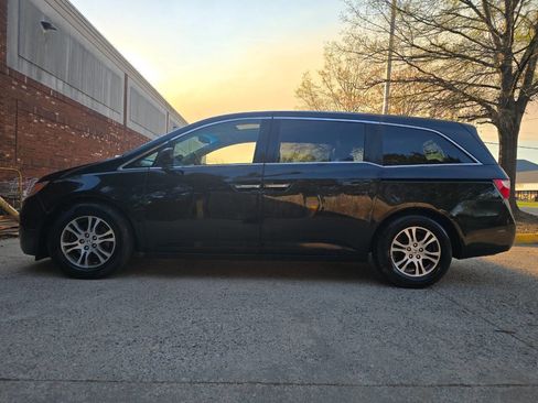 Used 2011 Honda Odyssey EX-L image 4
