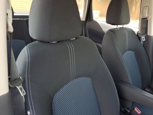 Used 2019 Nissan Versa Note SV FWD image 19