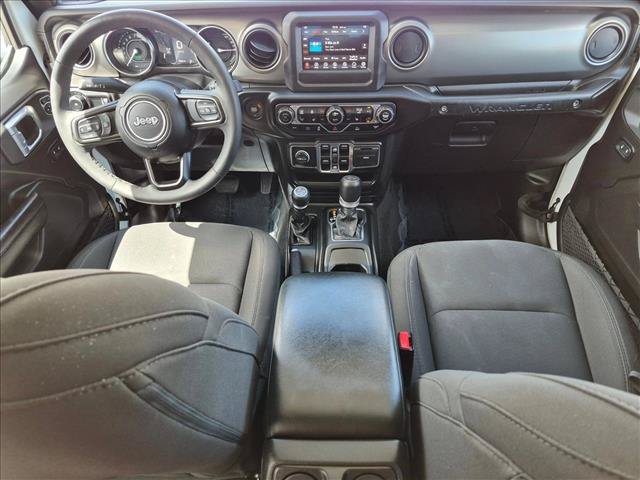 Used 2023 Jeep Wrangler Unlimited w/ Cold Weather Group AWD/4WD image 16