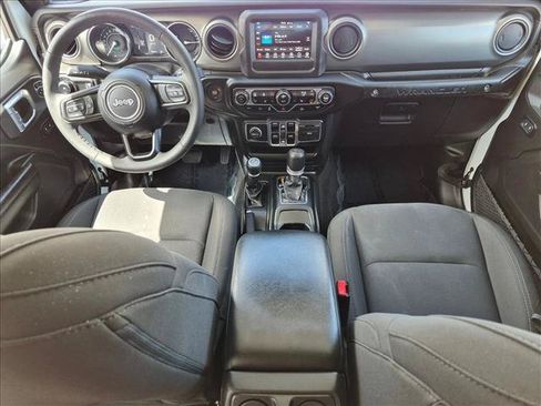Used 2023 Jeep Wrangler Unlimited w/ Cold Weather Group AWD/4WD image 16