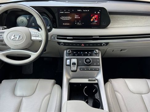 Used 2023 Hyundai Palisade Calligraphy image 18
