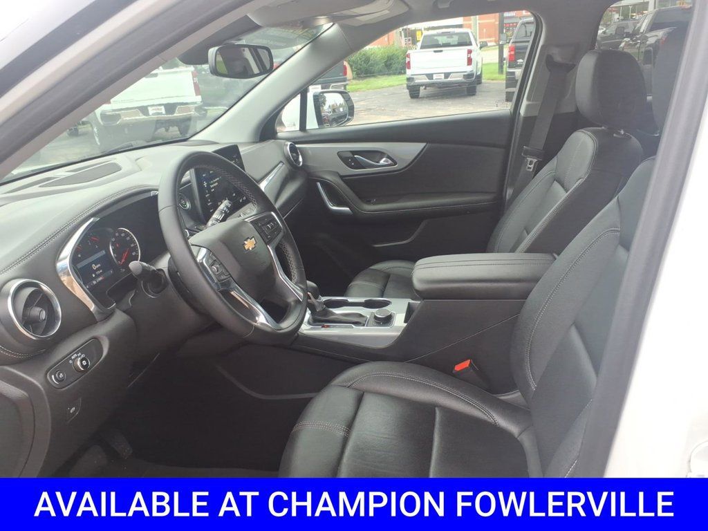 Used 2023 Chevrolet Blazer LT FWD image 13