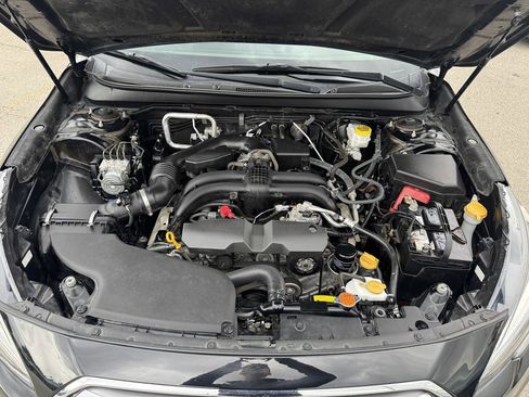 Used 2019 Subaru Outback 2.5i Touring w/ Popular Package #3A AWD/4WD image 30