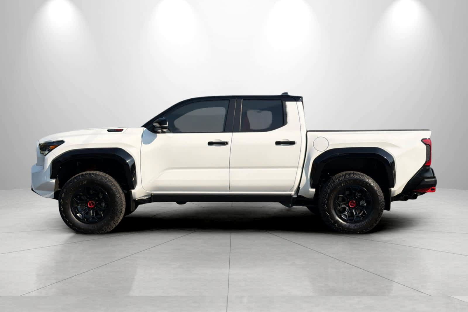Used 2024 Toyota Tacoma TRD Pro AWD/4WD image 5