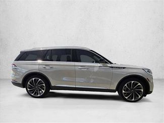 Used 2024 Lincoln Aviator Reserve w/ Equipment Group 201A AWD/4WD video 4