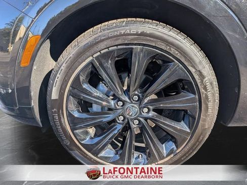 Used 2024 Buick Envista Sport Touring w/ Convenience I Package FWD image 34