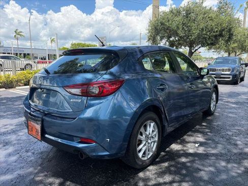 Used 2018 MAZDA MAZDA3 Sport FWD image 6