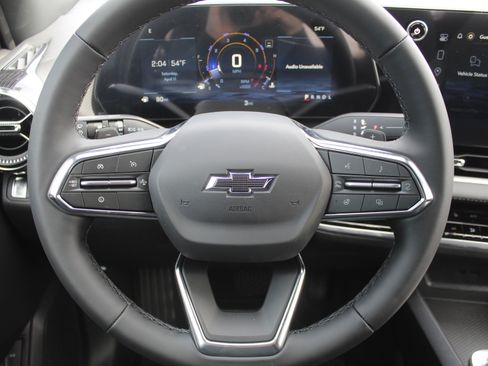 New 2026 Chevrolet Equinox LT image 11