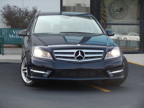Used 2012 Mercedes-Benz C 250 Sedan image 6