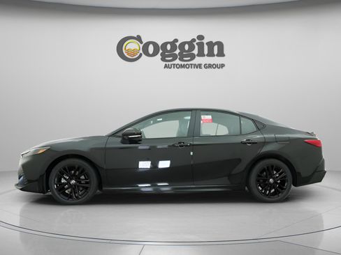 New 2026 Toyota Camry SE image 7