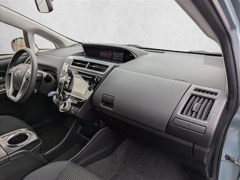 Used 2017 Toyota Prius V Three image 27