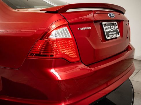 Used 2010 Ford Fusion SE FWD image 18
