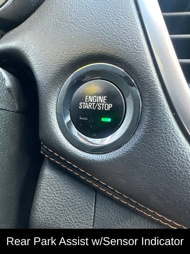 Used 2018 Chevrolet Trax LT w/ Redline Edition AWD/4WD image 22