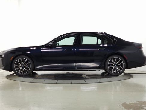 New 2026 BMW 740i xDrive image 5