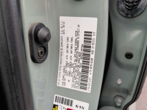 Used 2022 Toyota Tacoma TRD Off-Road image 27