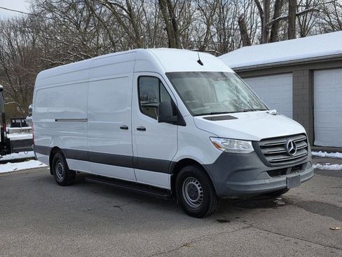 Used 2020 Mercedes-Benz Sprinter 2500 w/ Driver Convenience Package image 2