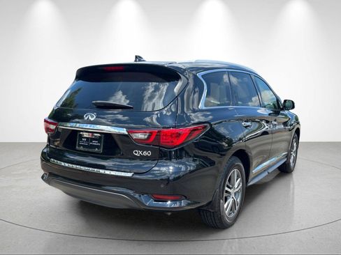 Used 2020 INFINITI QX60 Luxe w/ Essential Package FWD image 5