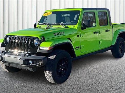 Used 2021 Jeep Gladiator Willys image 2