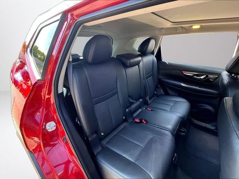 Used 2017 Nissan Rogue SL AWD/4WD image 22