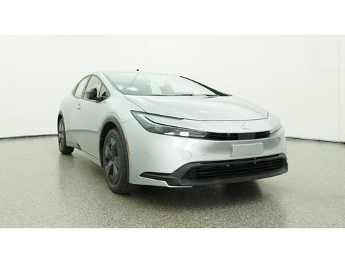 New 2026 Toyota Prius LE FWD image 30