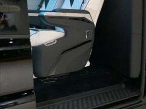 Used 2015 Mercedes-Benz Sprinter 2500 image 7