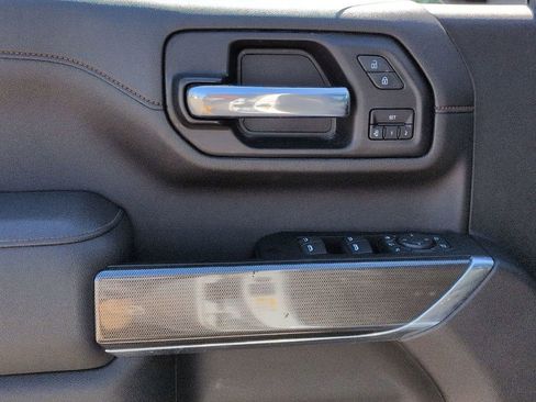 Certified 2023 GMC Sierra 2500 AT4 w/ AT4 Preferred Package image 11