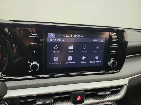 Used 2022 Kia K5 LXS FWD image 9