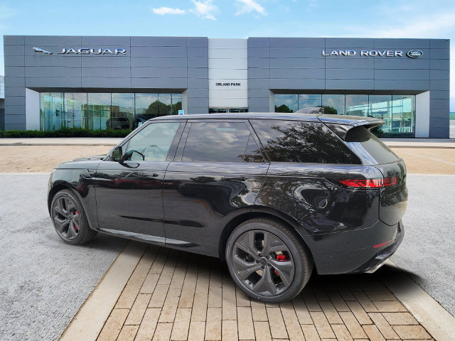 New 2027 Land Rover Range Rover Sport Dynamic SE AWD/4WD image 5