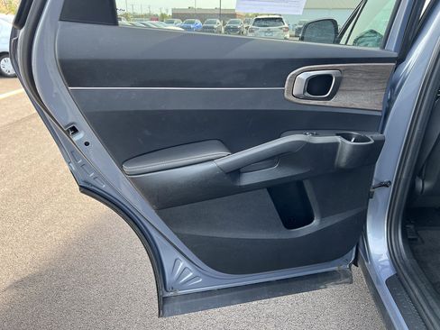 Used 2023 Kia Sorento S AWD/4WD image 27
