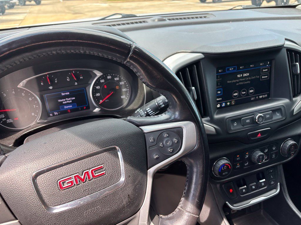Used 2019 GMC Terrain SLE w/ Driver Convenience Package FWD image 10