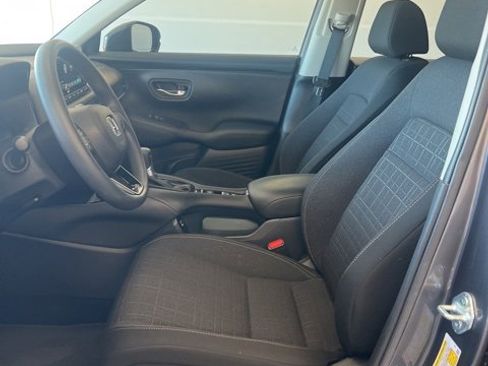 Used 2024 Honda HR-V LX image 12