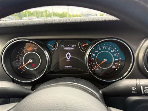Used 2022 Jeep Wrangler Unlimited Sport AWD/4WD image 35