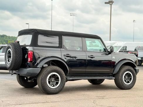 Certified 2024 Ford Bronco Big Bend w/ Sasquatch Package AWD/4WD image 34