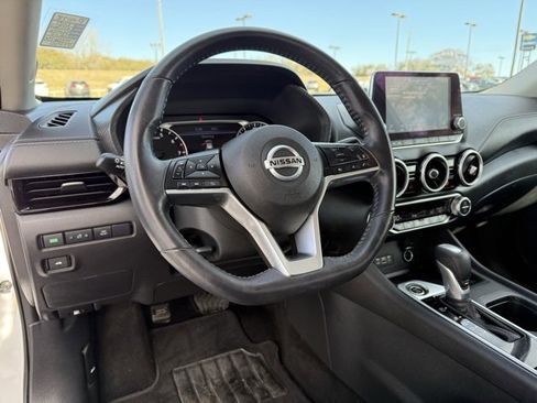 Used 2021 Nissan Sentra SV image 17