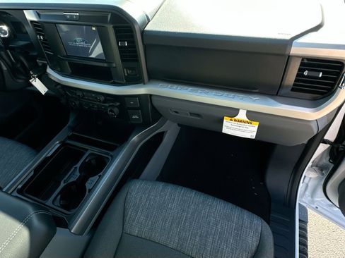 New 2026 Ford F450 XLT w/ 360-Degree Camera Package image 36