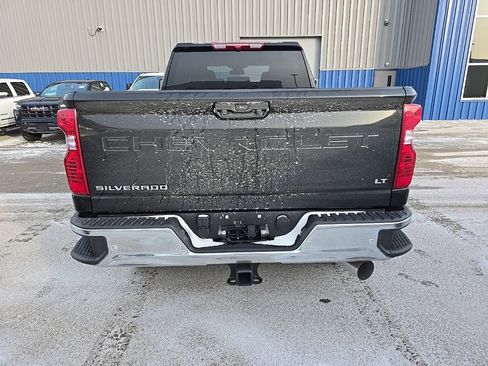 Used 2025 Chevrolet Silverado 2500 LT image 4