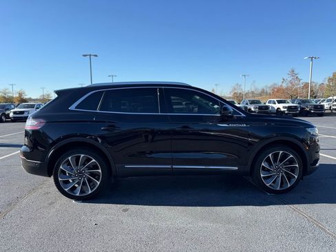 Used 2021 Lincoln Nautilus Reserve w/ Equipment Group 201A image 9