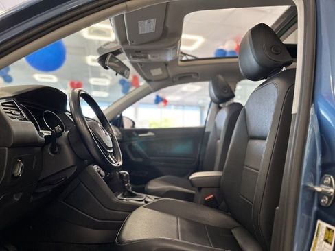 Used 2019 Volkswagen Tiguan SE w/ Panoramic Sunroof Package image 15