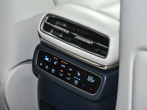 Used 2025 Genesis GV80 3.5T Prestige image 65