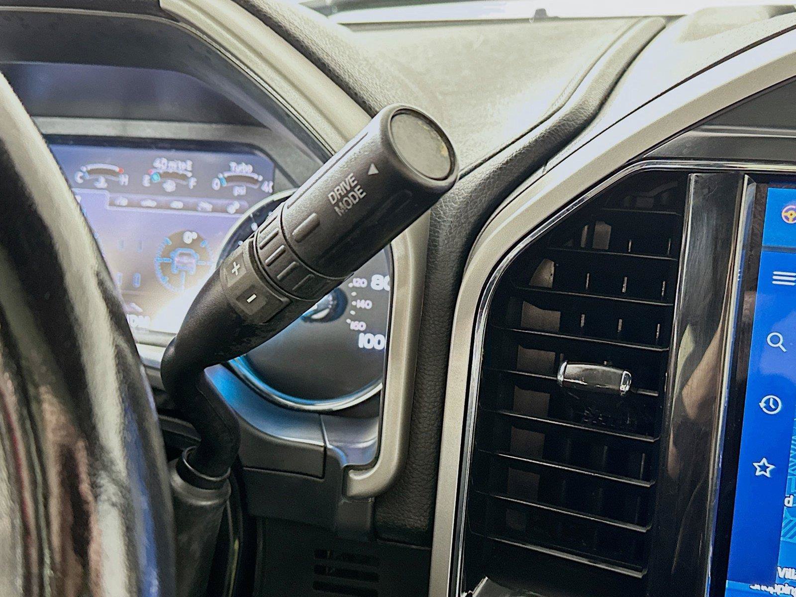 Used 2022 Ford F250 Lariat w/ Black Appearance Package AWD/4WD image 18