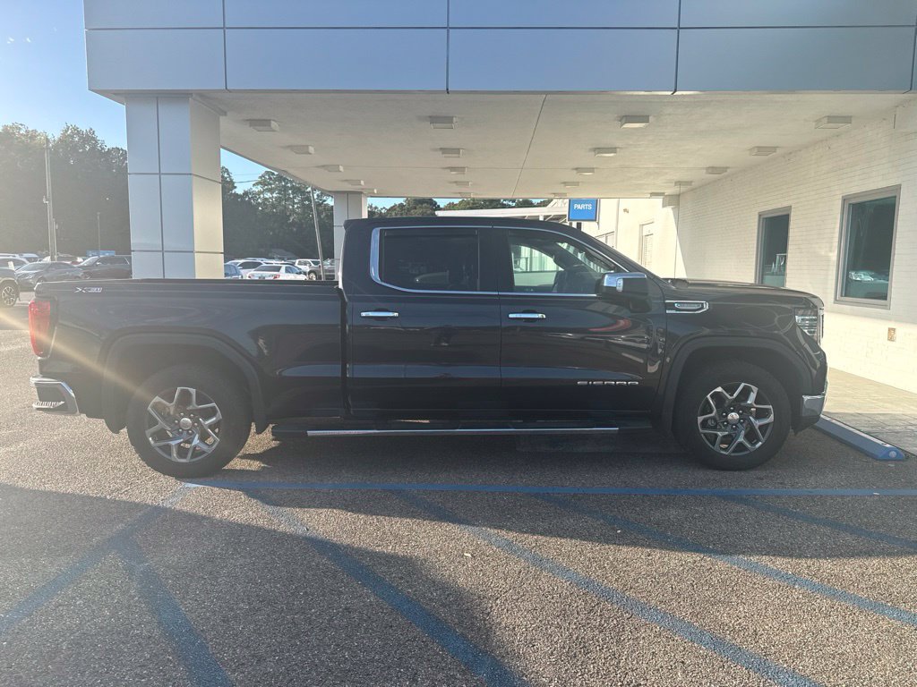 Used 2024 GMC Sierra 1500 SLT AWD/4WD image 7