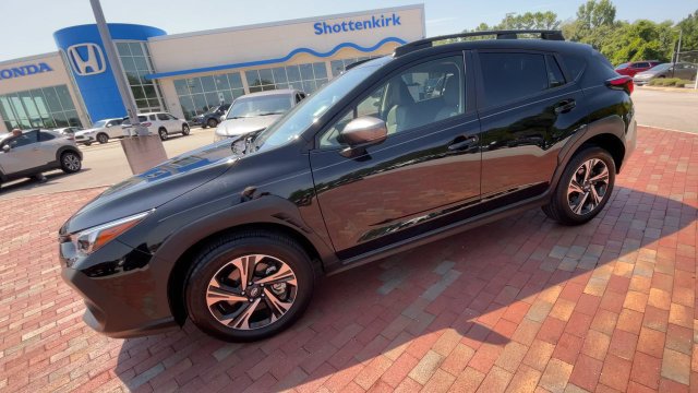 Used 2024 Subaru Crosstrek 2.0i Premium AWD/4WD image 6