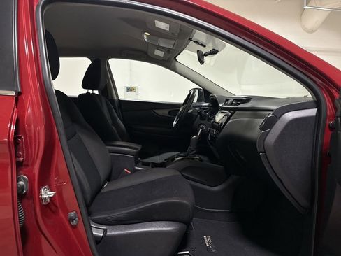 Used 2018 Nissan Rogue Sport S FWD image 21