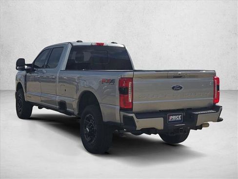 Used 2023 Ford F250 Lariat w/ Lariat Ultimate Package AWD/4WD image 7