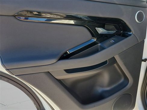 Used 2024 Land Rover Range Rover Evoque S image 17