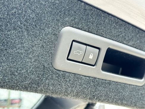 Used 2021 Lexus RX 350L Luxury w/ Accessory Package image 35