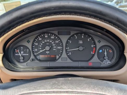 Used 1999 BMW Z3 2.5i RWD image 24